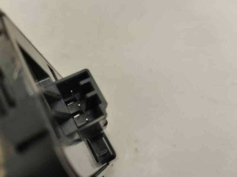 MANDO ELEVALUNAS DELANTERO IZQUIERDO LAND ROVER EVOQUE 2015 2.2 TD4 (150 CV)