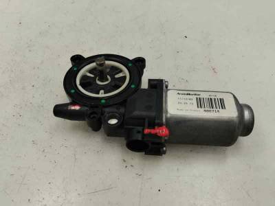 MOTOR ELEVALUNAS DELANTERO DERECHO NISSAN PRIMERA BERLINA 2004 1.9 DCI (120 CV)
