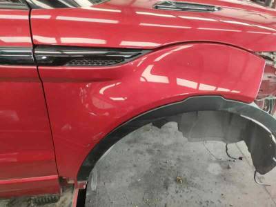 ALETA DELANTERA DERECHA LAND ROVER EVOQUE 2015 2.2 TD4 (150 CV)