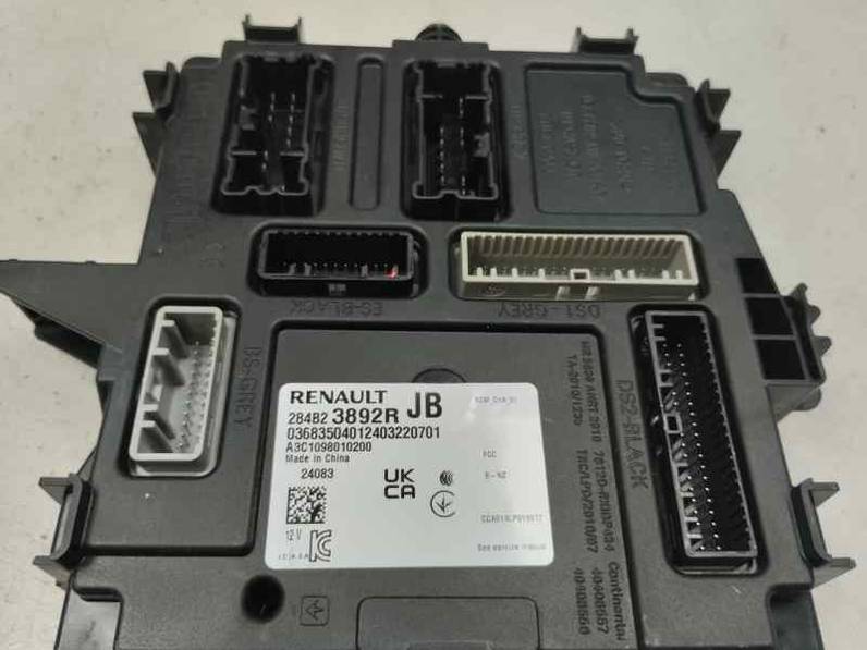 CAJA RELES FUSIBLES RENAULT CLIO V 2024 1.5 DCI