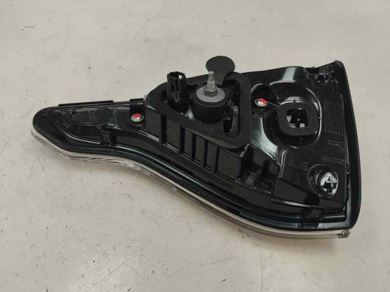 PILOTO TRASERO IZQUIERDO INTERIOR RENAULT CLIO V 2024 1.5 DCI