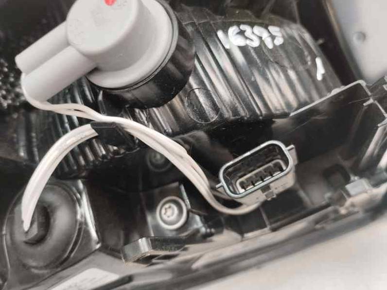 PILOTO TRASERO DERECHO RENAULT CLIO V 2024 1.5 DCI