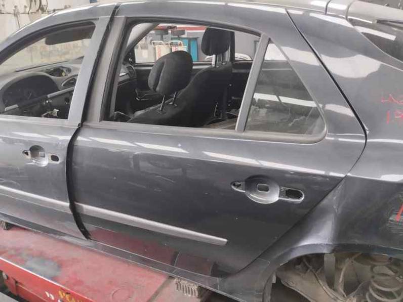 PUERTA TRASERA IZQUIERDA RENAULT LAGUNA II 2006 1.9 DCI