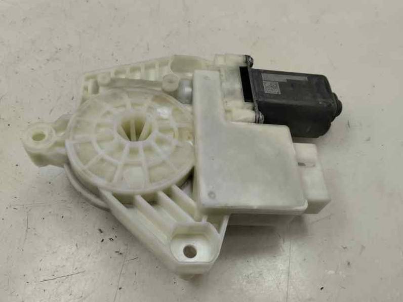 MOTOR ELEVALUNAS DELANTERO IZQUIERDO SKODA FABIA 2018 1.0 MPI 75 CV (75 CV)