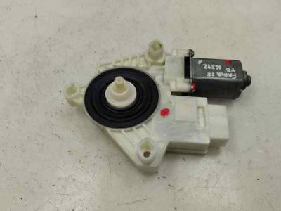 MOTOR ELEVALUNAS TRASERO DERECHO SKODA FABIA 2018 1.0 MPI 75 CV (75 CV)