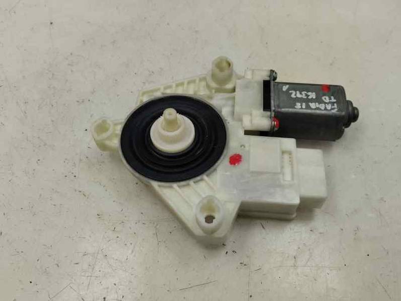 MOTOR ELEVALUNAS TRASERO DERECHO SKODA FABIA 2018 1.0 MPI 75 CV (75 CV)