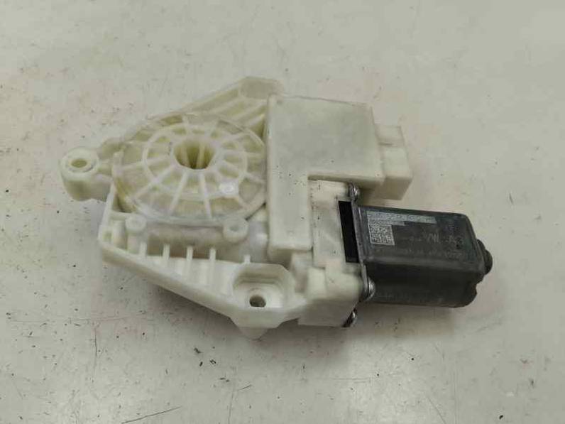 MOTOR ELEVALUNAS DELANTERO DERECHO SKODA FABIA 2018 1.0 MPI 75 CV (75 CV)