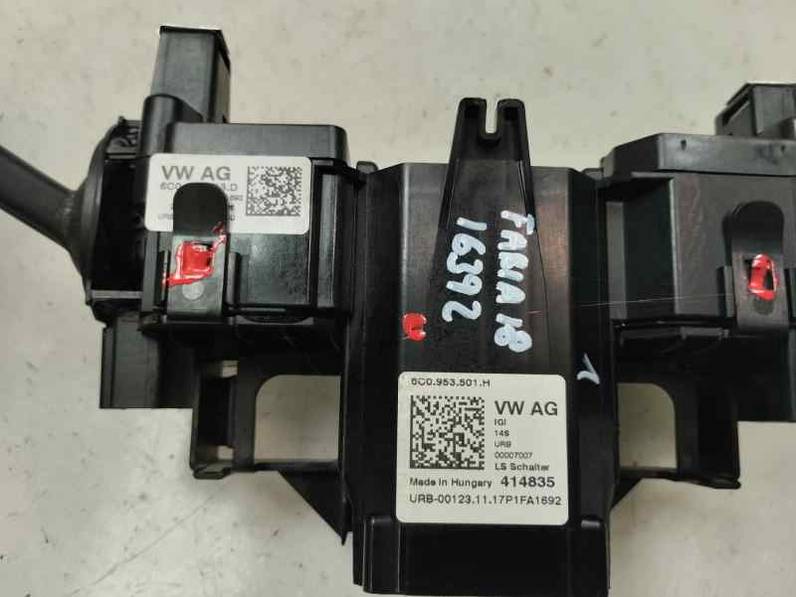 MANDO MULTIFUNCION SKODA FABIA 2018 1.0 MPI 75 CV (75 CV)