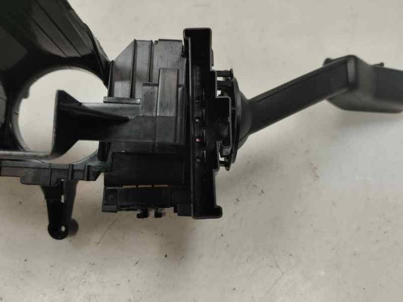 MANDO MULTIFUNCION SKODA FABIA 2018 1.0 MPI 75 CV (75 CV)