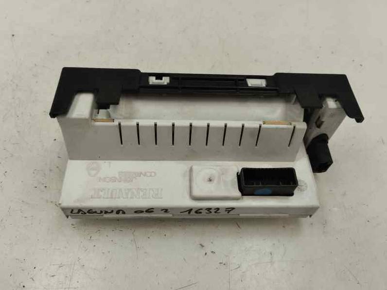 PANTALLA MULTIFUNCION RENAULT LAGUNA II 2006 1.9 DCI