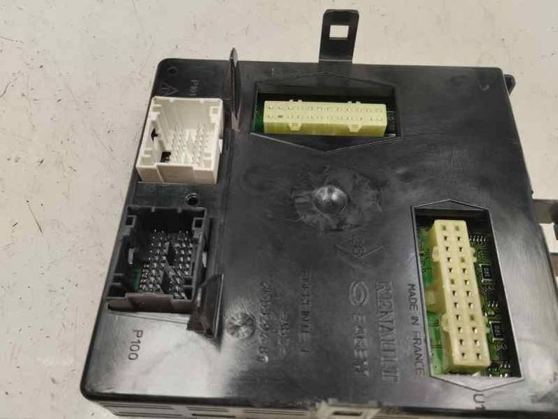 CAJA RELES FUSIBLES RENAULT LAGUNA II 2006 1.9 DCI