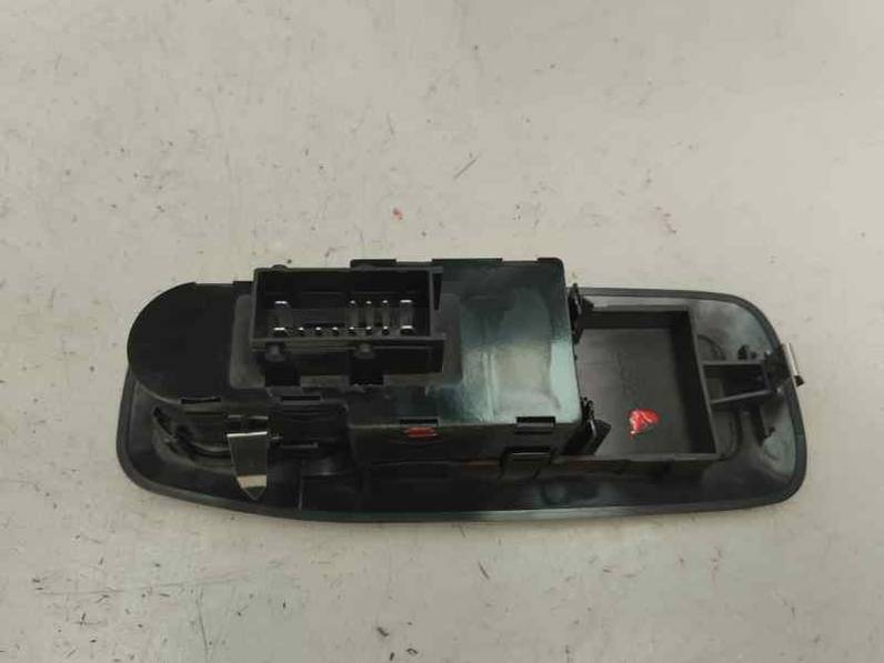 MANDO ELEVALUNAS DELANTERO IZQUIERDO PEUGEOT 2008 2013 1.6 HDI (92 CV)