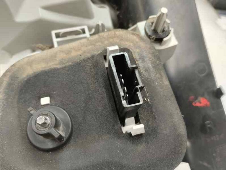 PILOTO TRASERO DERECHO PEUGEOT 2008 2013 1.6 HDI (92 CV)