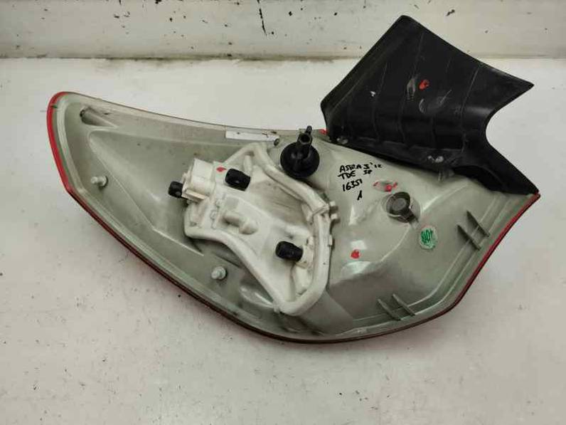 PILOTO TRASERO DERECHO OPEL ASTRA J BERLINA 2012 1.7 CDTI (125 CV)