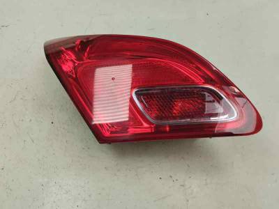 PILOTO TRASERO IZQUIERDO INTERIOR OPEL ASTRA J BERLINA 2012 1.7 CDTI (125 CV)