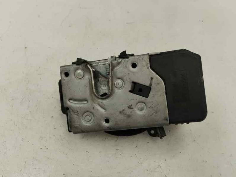 CERRADURA PUERTA DELANTERA DERECHA OPEL VECTRA B BERLINA 1996 1.7 TD (82 CV)