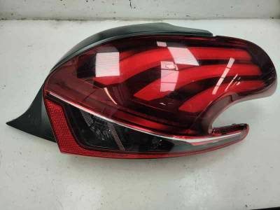 PILOTO TRASERO DERECHO PEUGEOT 208 2017 1.2 PURETECH (110 CV)