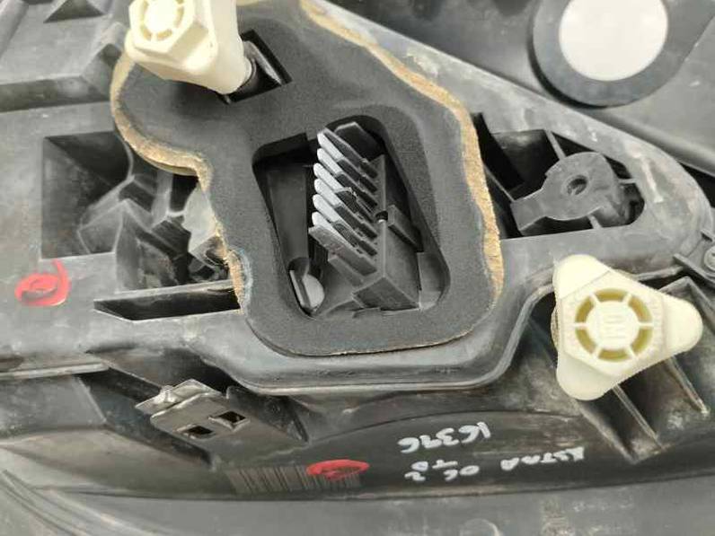 PILOTO TRASERO DERECHO OPEL ASTRA H BER 2006 1.9 CDTI (120 CV)