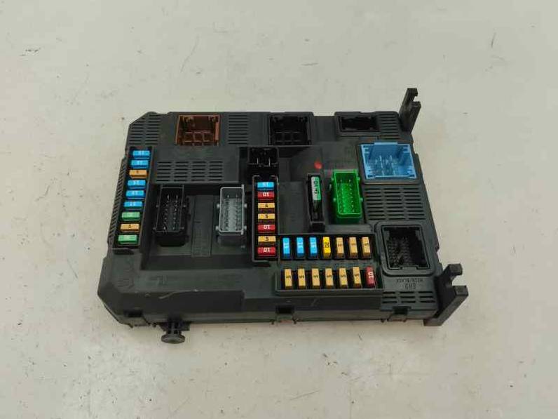 CAJA RELES FUSIBLES PEUGEOT 208 2017 1.2 PURETECH (110 CV)