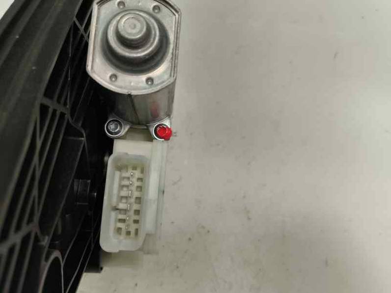 ELEVALUNAS TRASERO IZQUIERDO RENAULT CAPTUR II 2024 1.0 LPG (137 CV)