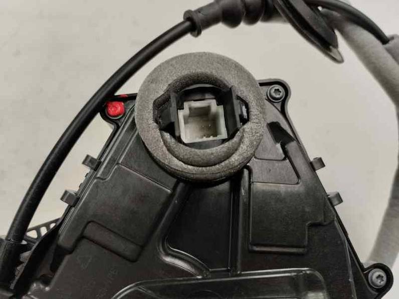 CERRADURA PUERTA DELANTERA DERECHA RENAULT CAPTUR II 2024 1.0 LPG (137 CV)