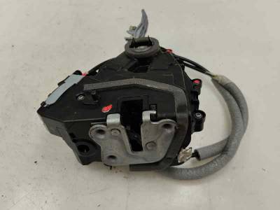 CERRADURA PUERTA TRASERA DERECHA RENAULT CAPTUR II 2024 1.0 LPG (137 CV)