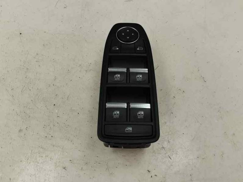 MANDO ELEVALUNAS DELANTERO IZQUIERDO RENAULT CAPTUR II 2024 1.0 LPG (137 CV)