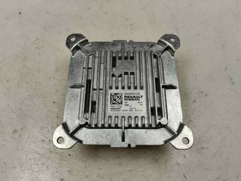 FARO DERECHO RENAULT CAPTUR II 2024 1.0 LPG (137 CV)