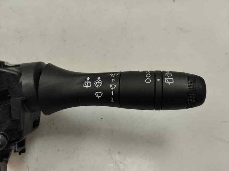 MANDO MULTIFUNCION RENAULT CAPTUR II 2024 1.0 LPG (137 CV)