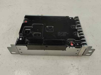 SISTEMA AUDIO RADIO CD RENAULT CAPTUR II 2024 1.0 LPG (137 CV)