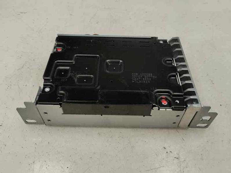 SISTEMA AUDIO RADIO CD RENAULT CAPTUR II 2024 1.0 LPG (137 CV)