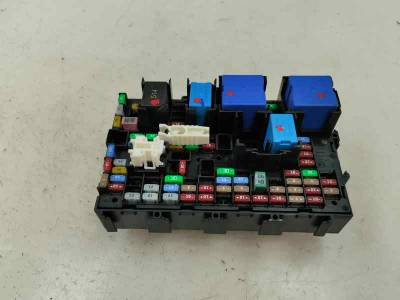 CAJA RELES FUSIBLES RENAULT CAPTUR II 2024 1.0 LPG (137 CV)