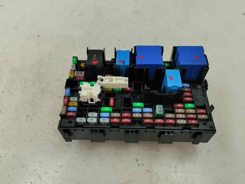 CAJA RELES FUSIBLES RENAULT CAPTUR II 2024 1.0 LPG (137 CV)