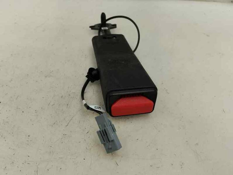 CINTURON SEGURIDAD DELANTERO DERECHO RENAULT CAPTUR II 2024 1.0 LPG (137 CV)