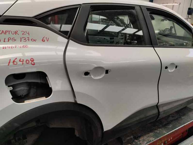 PUERTA TRASERA DERECHA RENAULT CAPTUR II 2024 1.0 LPG (137 CV)