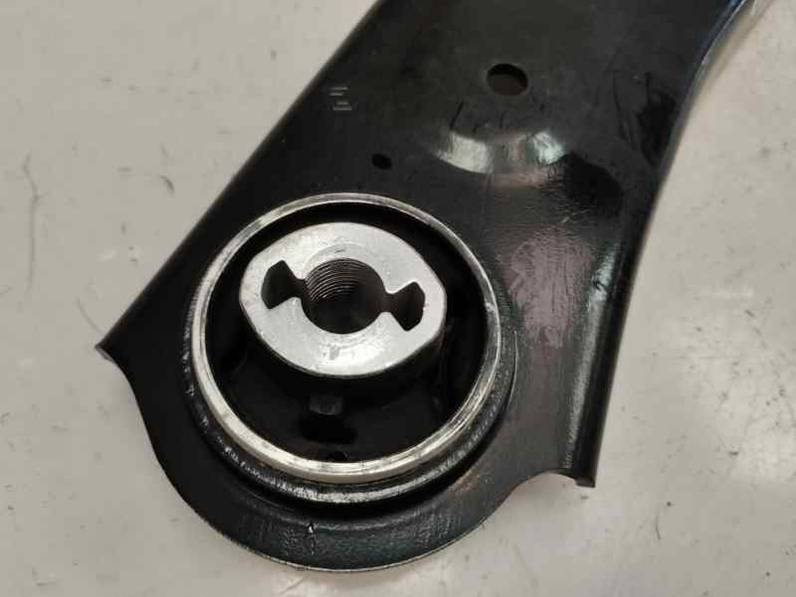 BRAZO SUSPENSION INFERIOR DELANTERO DERECHO RENAULT CAPTUR II 2024 1.0 LPG (137 CV)