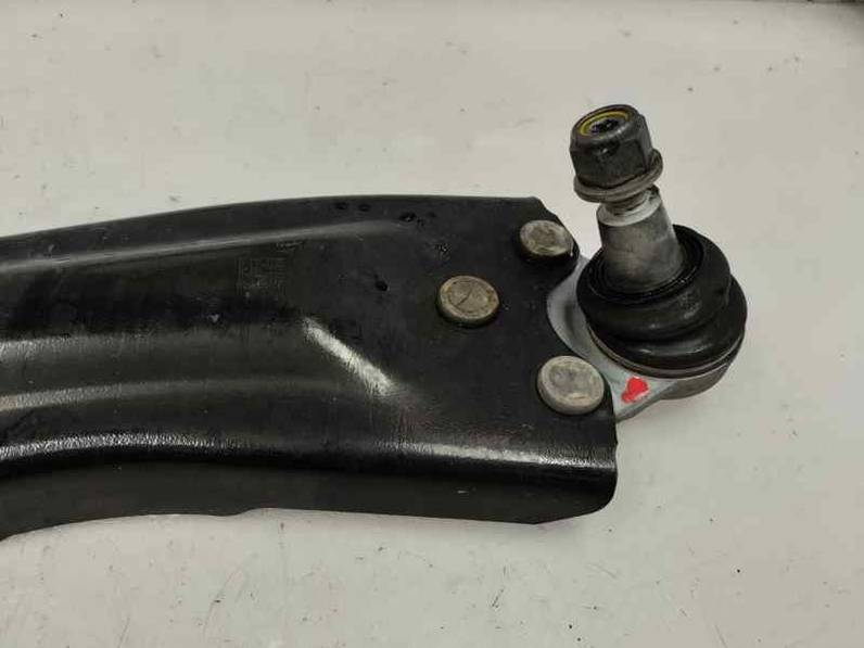 BRAZO SUSPENSION INFERIOR DELANTERO DERECHO RENAULT CAPTUR II 2024 1.0 LPG (137 CV)