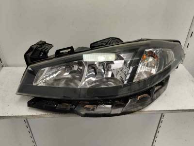 FARO IZQUIERDO RENAULT LAGUNA II 2006 1.9 DCI
