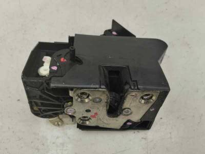 CERRADURA PUERTA TRASERA DERECHA DACIA SANDERO 2018 0.9 TCE (90 CV)