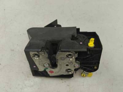 CERRADURA PUERTA TRASERA IZQUIERDA DACIA SANDERO 2018 0.9 TCE (90 CV)