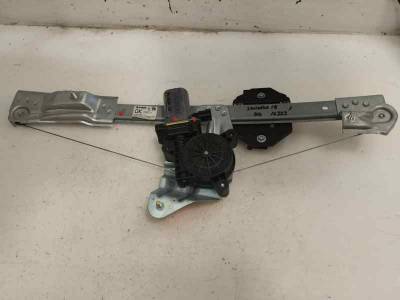 ELEVALUNAS DELANTERO DERECHO DACIA SANDERO 2018 0.9 TCE (90 CV)