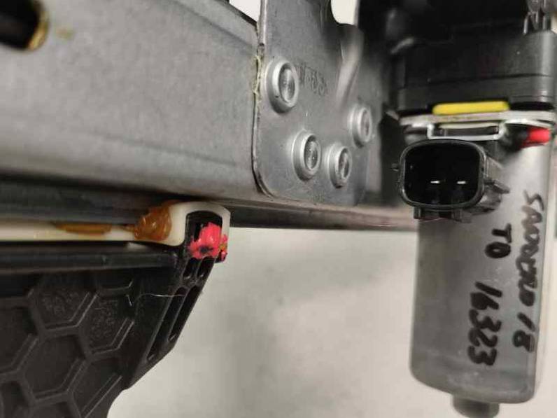 ELEVALUNAS TRASERO DERECHO DACIA SANDERO 2018 0.9 TCE (90 CV)