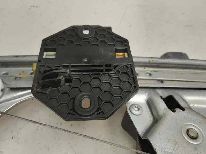 ELEVALUNAS TRASERO DERECHO DACIA SANDERO 2018 0.9 TCE (90 CV)