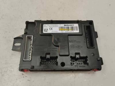 CAJA RELES FUSIBLES DACIA SANDERO 2018 0.9 TCE (90 CV)