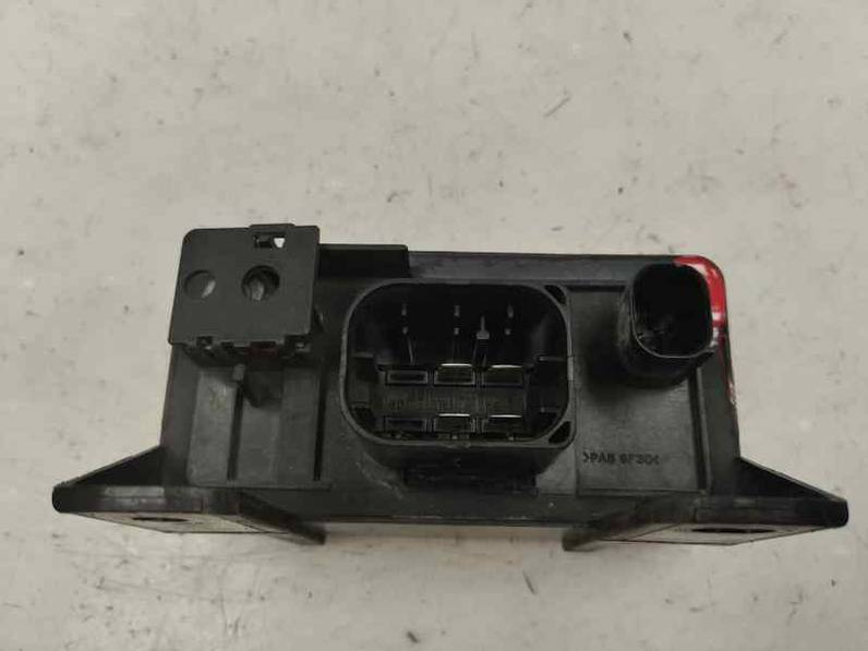 CAJA PRECALENTAMIENTO MERCEDES CLASE C FAMILIAR 2005 2.2 CDI (122 CV)