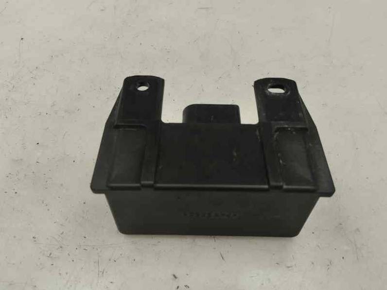 CAJA PRECALENTAMIENTO MERCEDES CLASE C FAMILIAR 2005 2.2 CDI (122 CV)