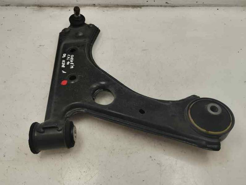 BRAZO SUSPENSION INFERIOR DELANTERO DERECHO OPEL CORSA E 2019 1.4 MULTIPUNTO (90 CV)
