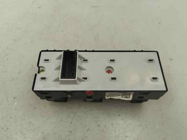 MANDO ELEVALUNAS DELANTERO IZQUIERDO KIA STONIC 2021 1.0 GDI HYBRID