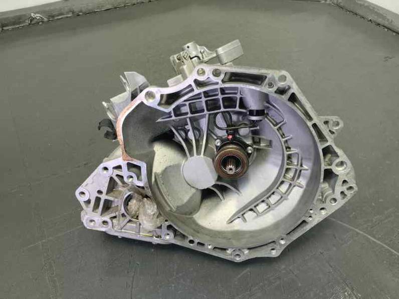 CAJA CAMBIOS OPEL CORSA E 2019 1.4 MULTIPUNTO (90 CV)