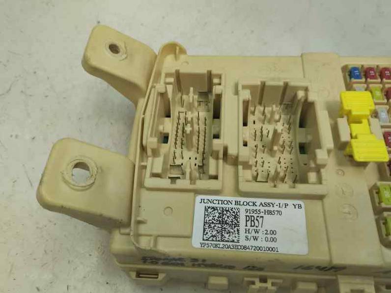 CAJA RELES FUSIBLES KIA STONIC 2021 1.0 GDI HYBRID